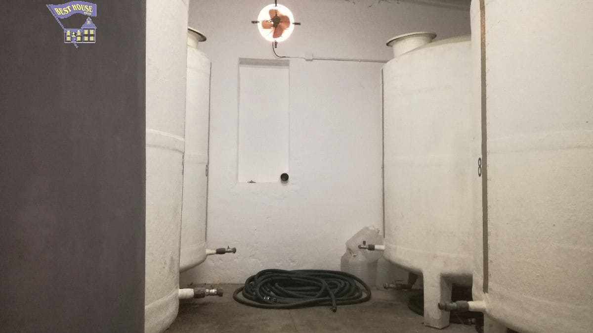 10 soveværelse Finca/Landehus til salg i Arcos de la Frontera med swimmingpool - € 350.000 (Ref: 3595751)