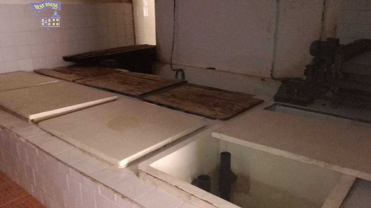 10 soveværelse Finca/Landehus til salg i Arcos de la Frontera med swimmingpool - € 350.000 (Ref: 3595751)