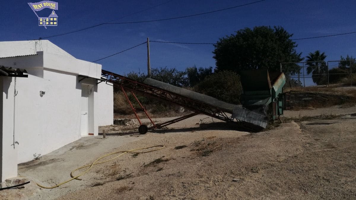 10 soveværelse Finca/Landehus til salg i Arcos de la Frontera med swimmingpool - € 350.000 (Ref: 3595751)