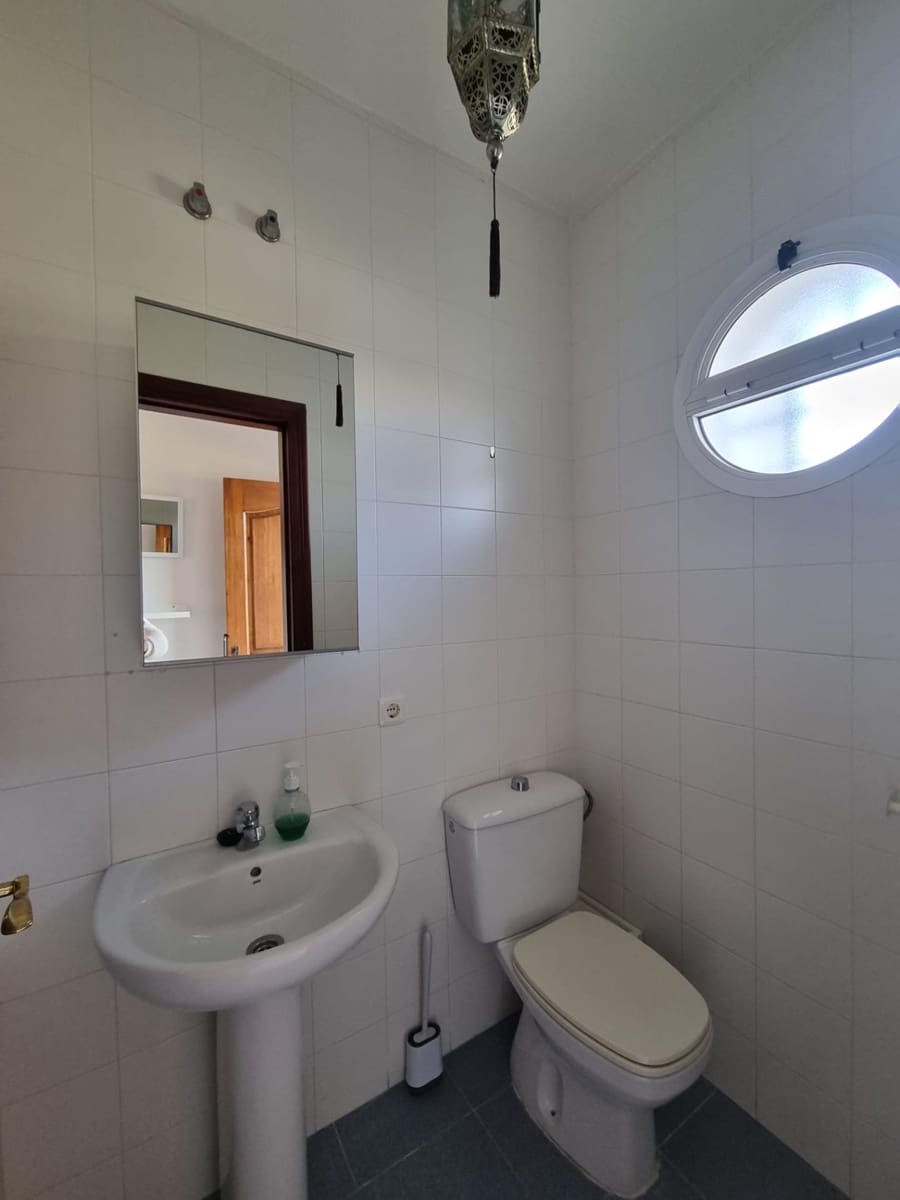 3 soverom Hus til salgs i Arcos de la Frontera med garasje - € 140 000 (Ref: 3823037)