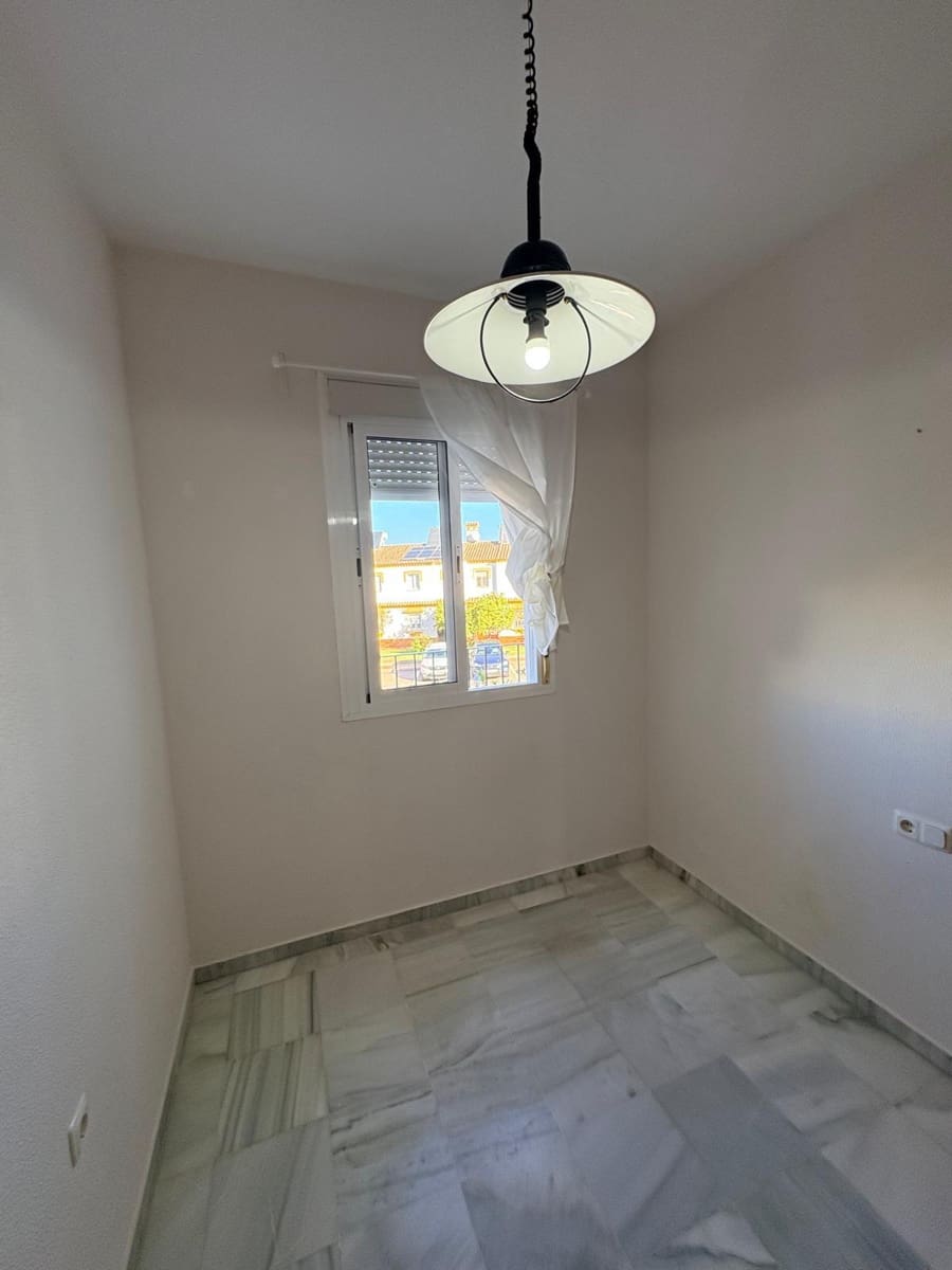 3 soverom Hus til salgs i Arcos de la Frontera med garasje - € 140 000 (Ref: 3823037)