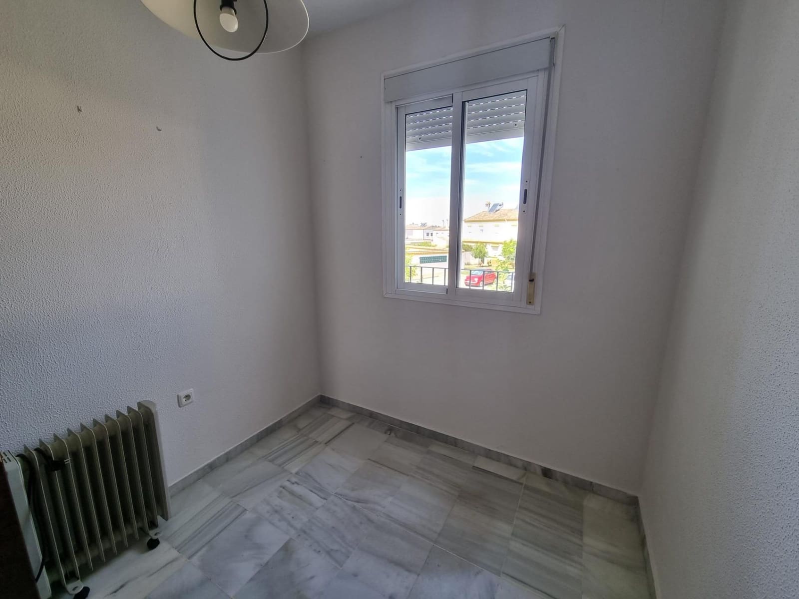 3 soverom Hus til salgs i Arcos de la Frontera med garasje - € 140 000 (Ref: 3823037)