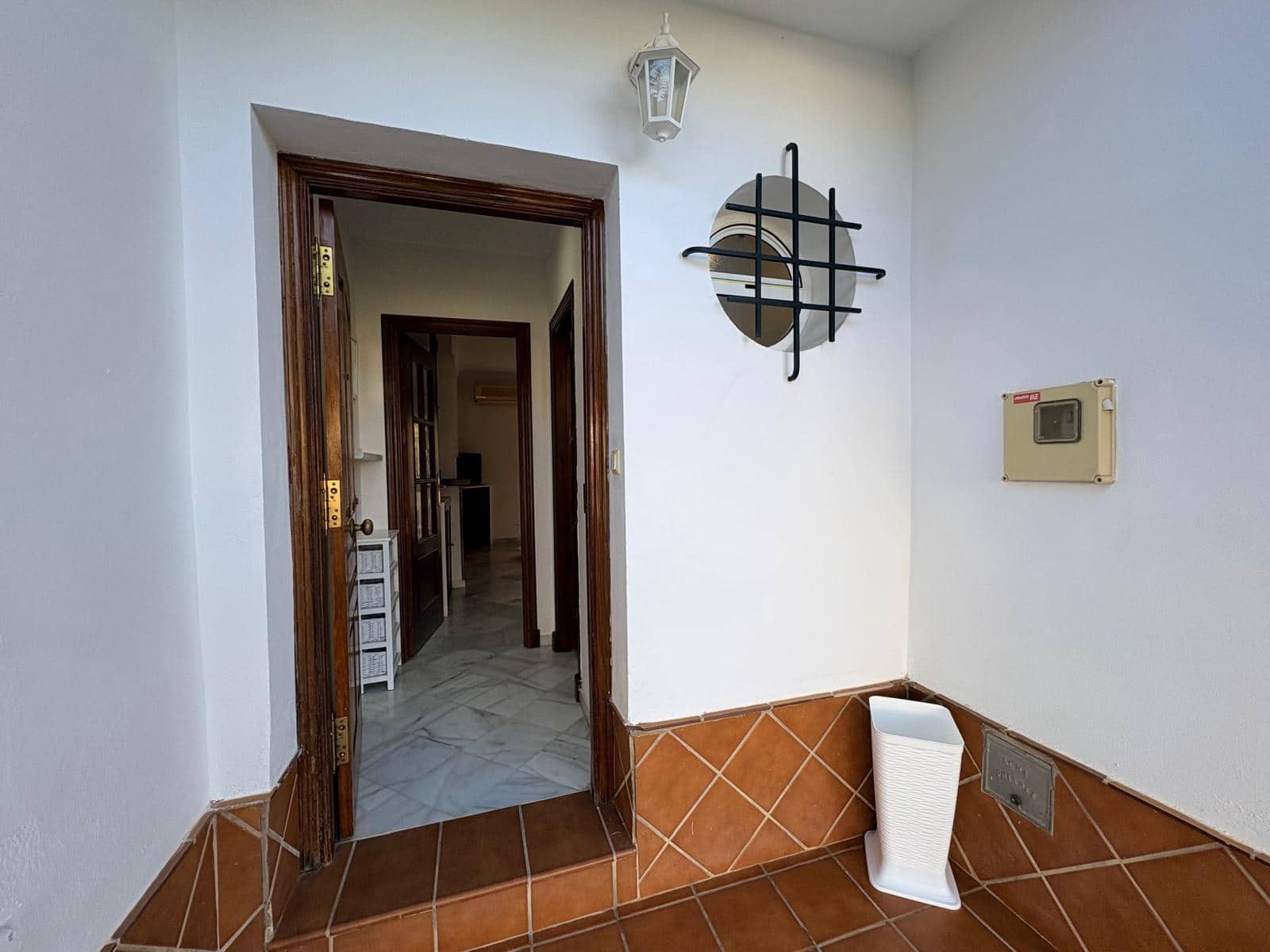 3 bedroom Townhouse for sale in Arcos de la Frontera with garage - € 140,000 (Ref: 3823037)