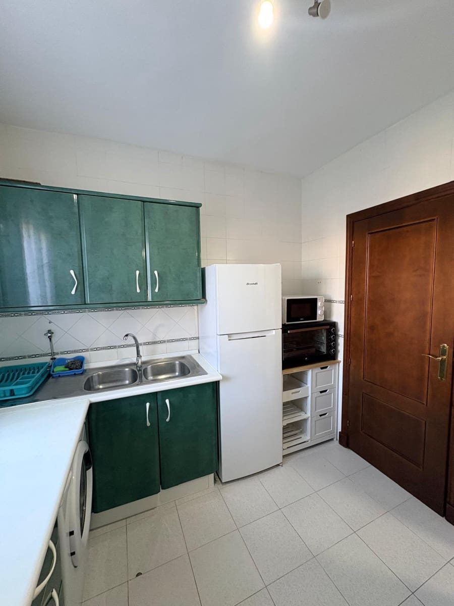 3 bedroom Townhouse for sale in Arcos de la Frontera with garage - € 140,000 (Ref: 3823037)