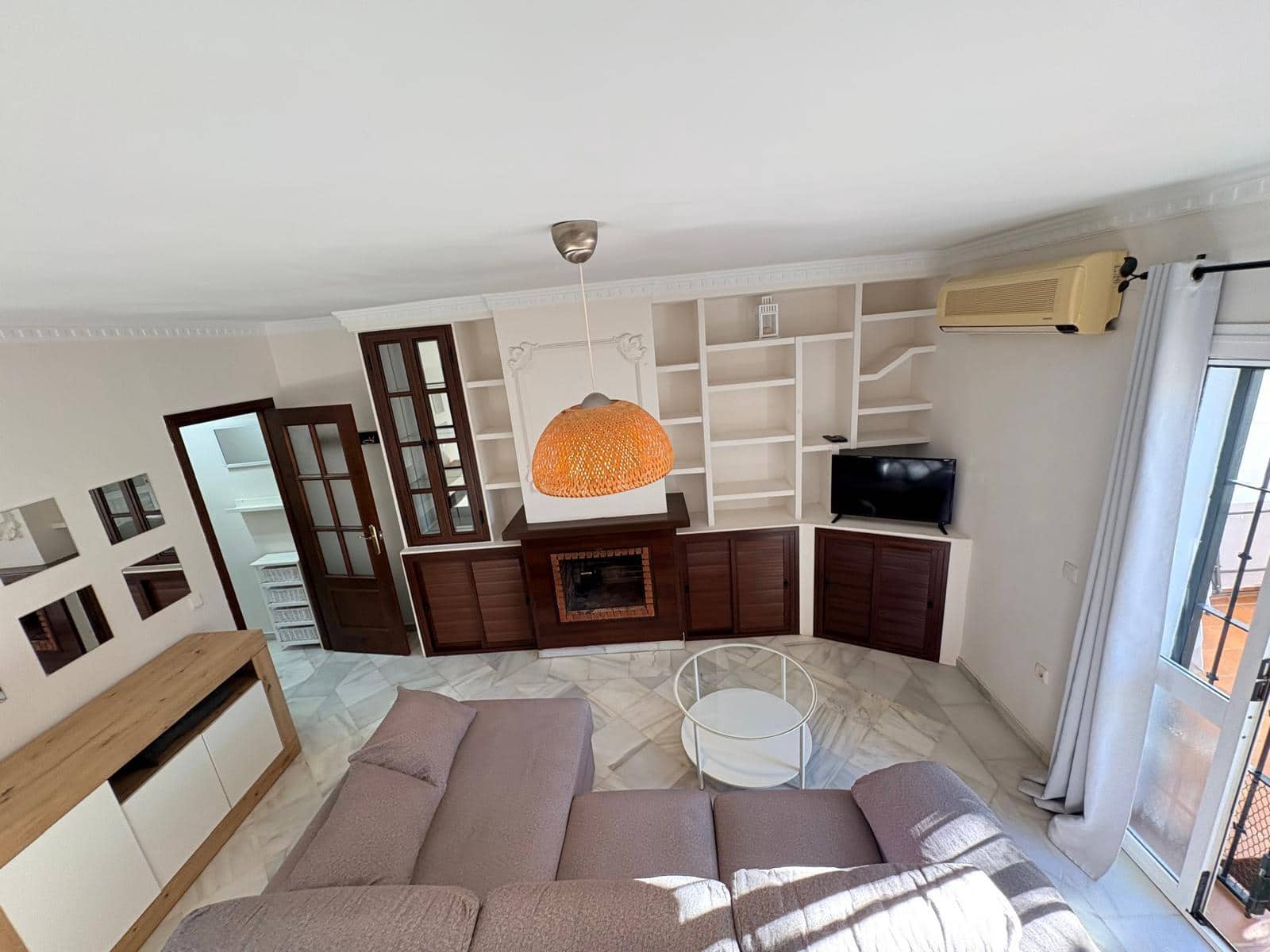 3 bedroom Townhouse for sale in Arcos de la Frontera with garage - € 140,000 (Ref: 3823037)