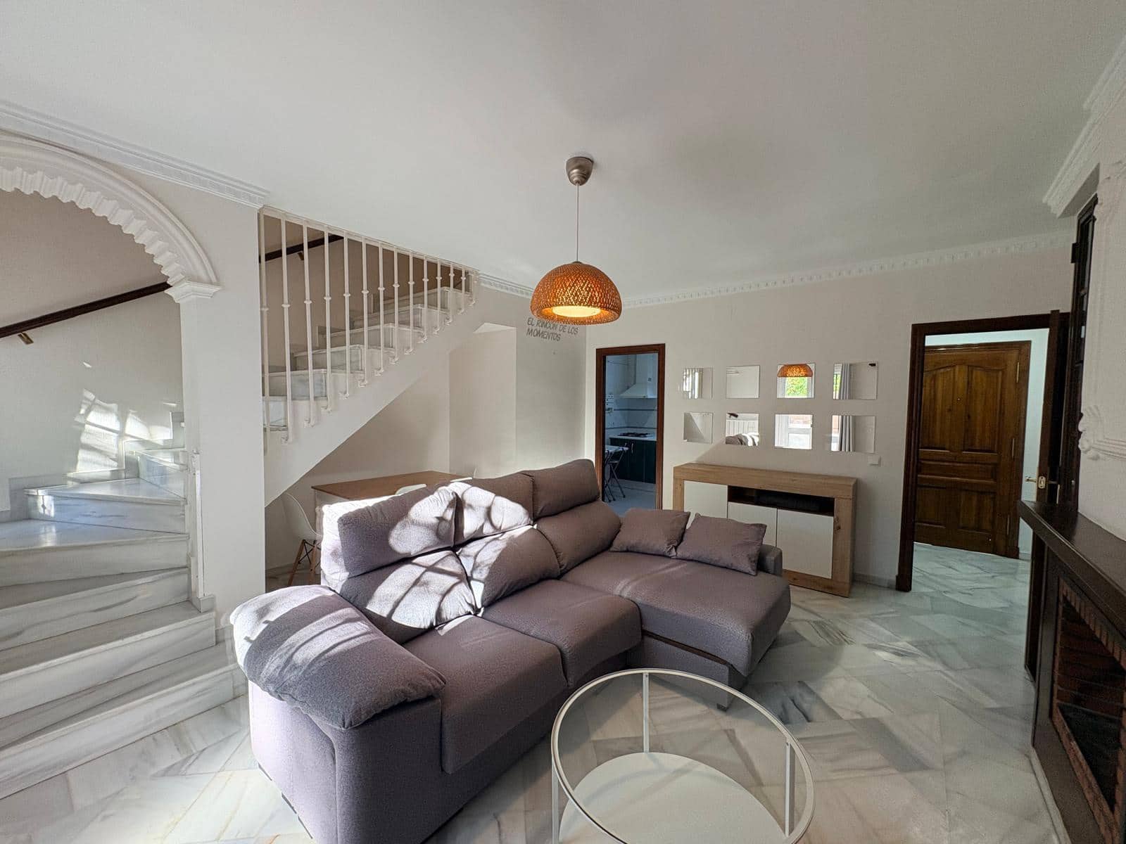 3 bedroom Townhouse for sale in Arcos de la Frontera with garage - € 140,000 (Ref: 3823037)