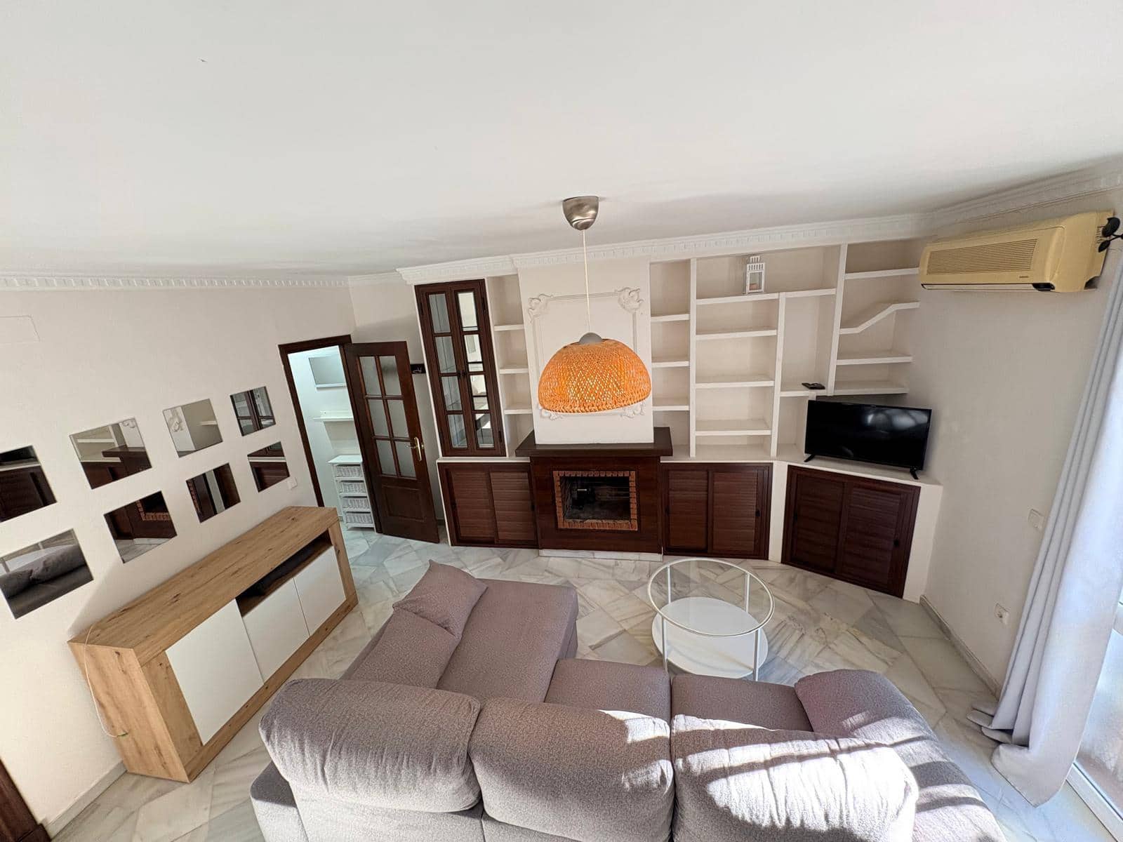 3 bedroom Townhouse for sale in Arcos de la Frontera with garage - € 140,000 (Ref: 3823037)