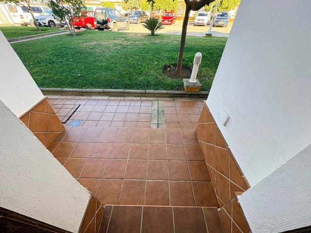 3 makuuhuone Omakotitalo myytävänä paikassa Arcos de la Frontera mukana 
autotalli - 140 000 € (Ref: 3823037)