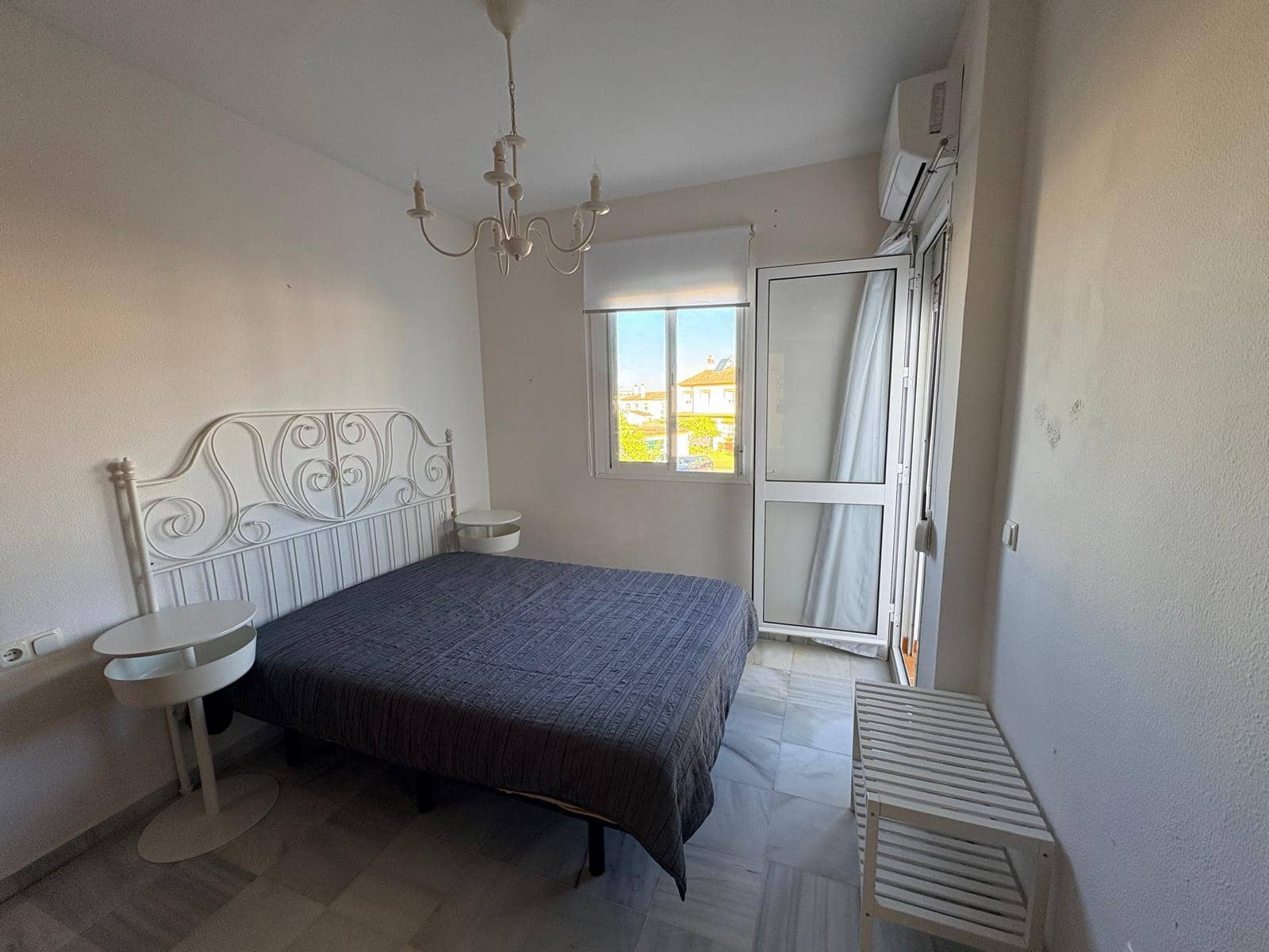 3 bedroom Townhouse for sale in Arcos de la Frontera with garage - € 140,000 (Ref: 3823037)