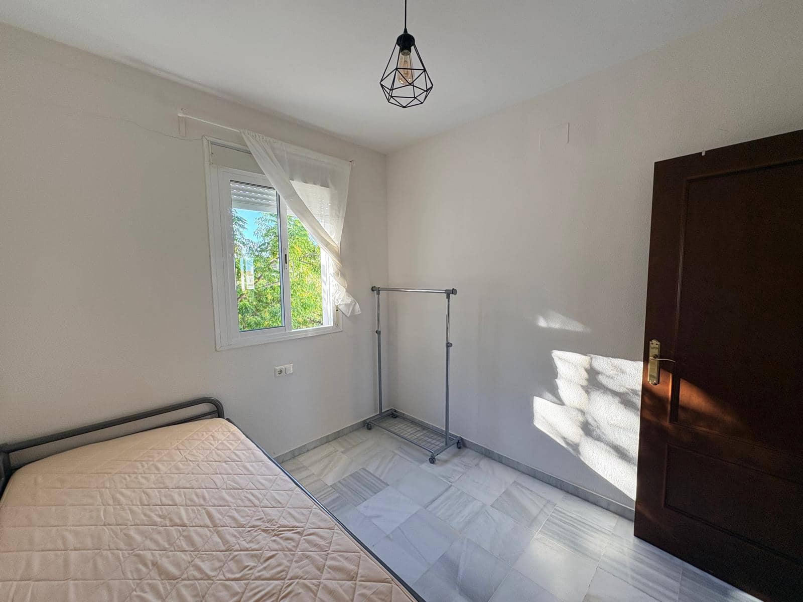 3 bedroom Townhouse for sale in Arcos de la Frontera with garage - € 140,000 (Ref: 3823037)