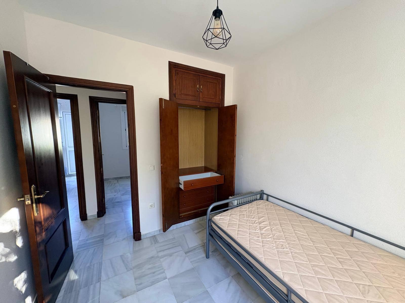 3 bedroom Townhouse for sale in Arcos de la Frontera with garage - € 140,000 (Ref: 3823037)