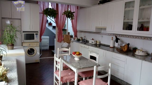 4 quarto Casa em Banda para venda em Arcos de la Frontera com garagem - 300 000 € (Ref: 3830283)