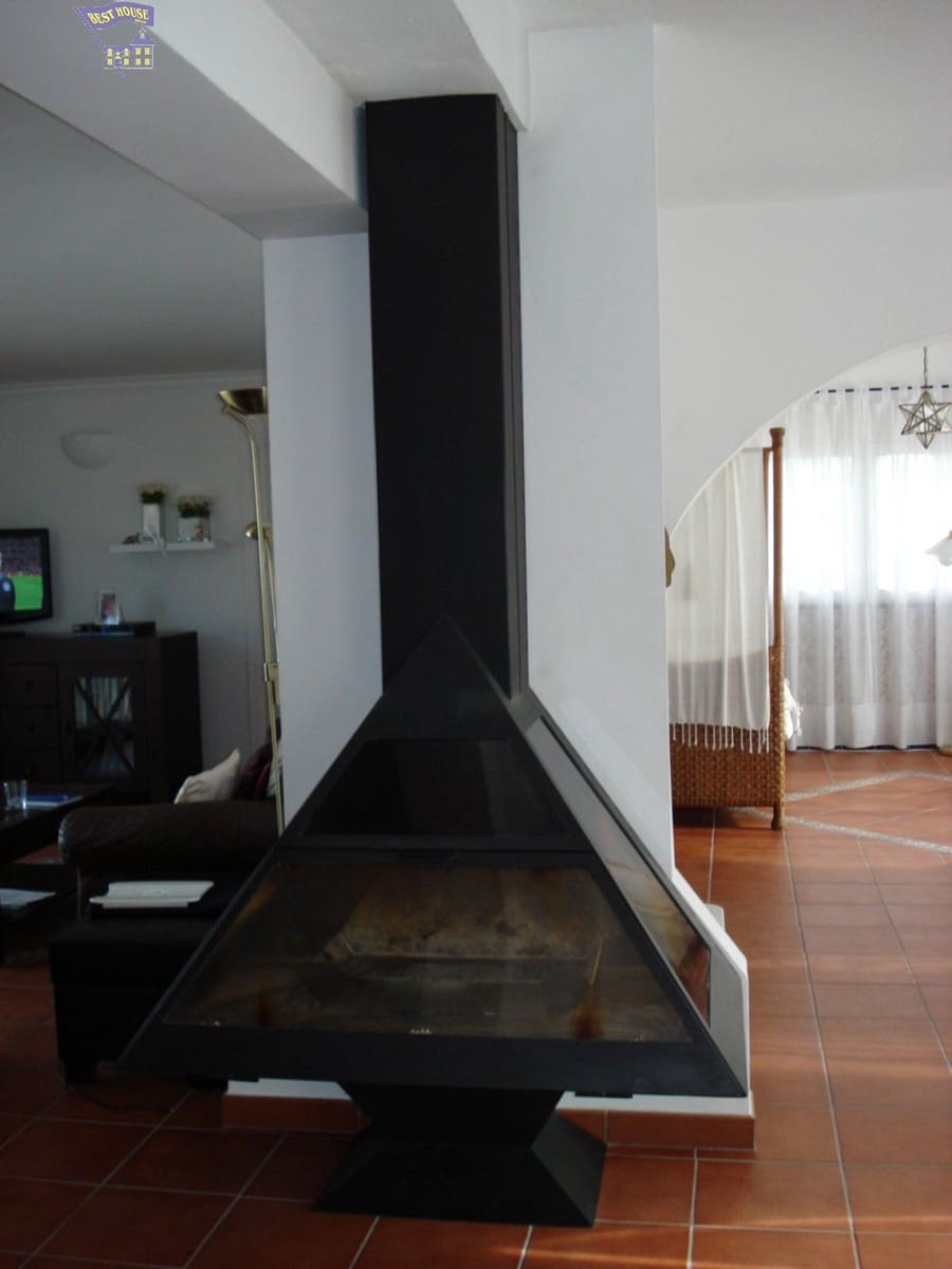 5 bedroom Villa for sale in Arcos de la Frontera with pool - € 495,000 (Ref: 4187104)