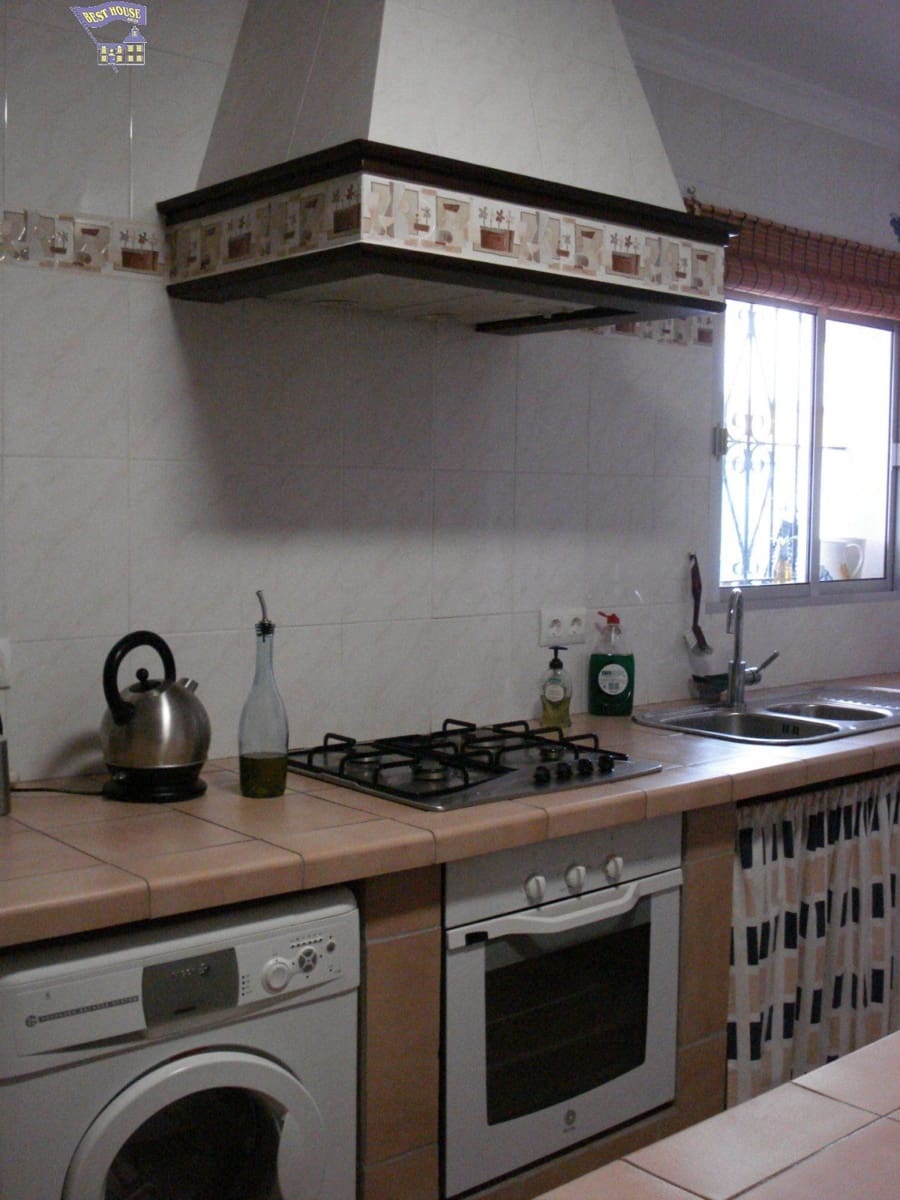 5 bedroom Villa for sale in Arcos de la Frontera with pool - € 495,000 (Ref: 4187104)