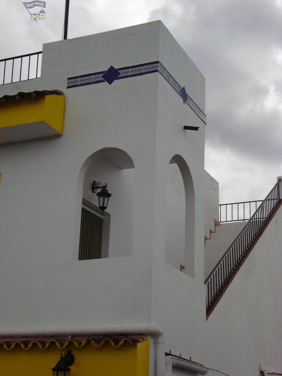 5 bedroom Villa for sale in Arcos de la Frontera with pool - € 495,000 (Ref: 4187104)