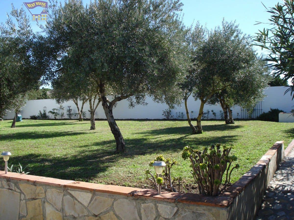 5 bedroom Villa for sale in Arcos de la Frontera with pool - € 495,000 (Ref: 4187104)