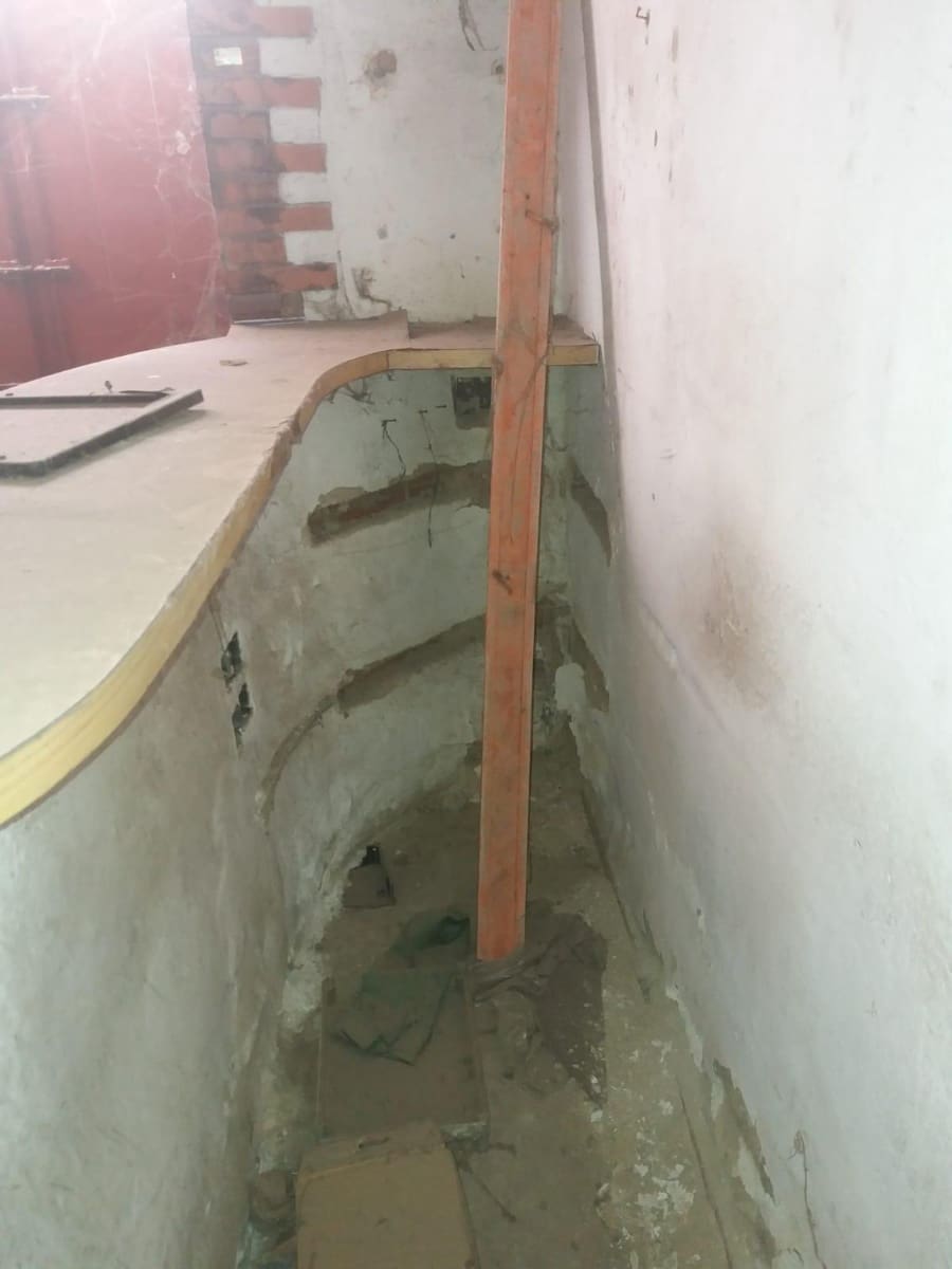 Townhouse for sale in Arcos de la Frontera - € 75,000 (Ref: 4413202)