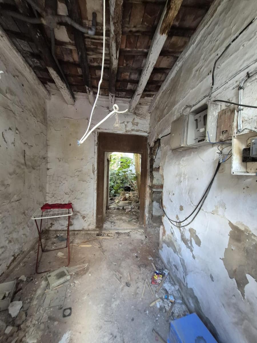 Townhouse for sale in Arcos de la Frontera - € 75,000 (Ref: 4413202)