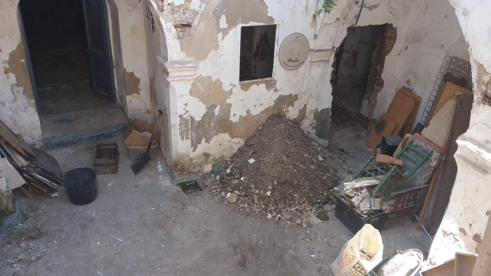 Townhouse for sale in Arcos de la Frontera - € 75,000 (Ref: 4413202)