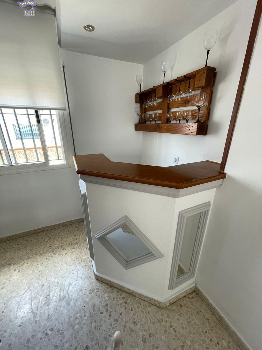 3 bedroom Terraced Villa for rent in Arcos de la Frontera - € 500 (Ref: 4733730)