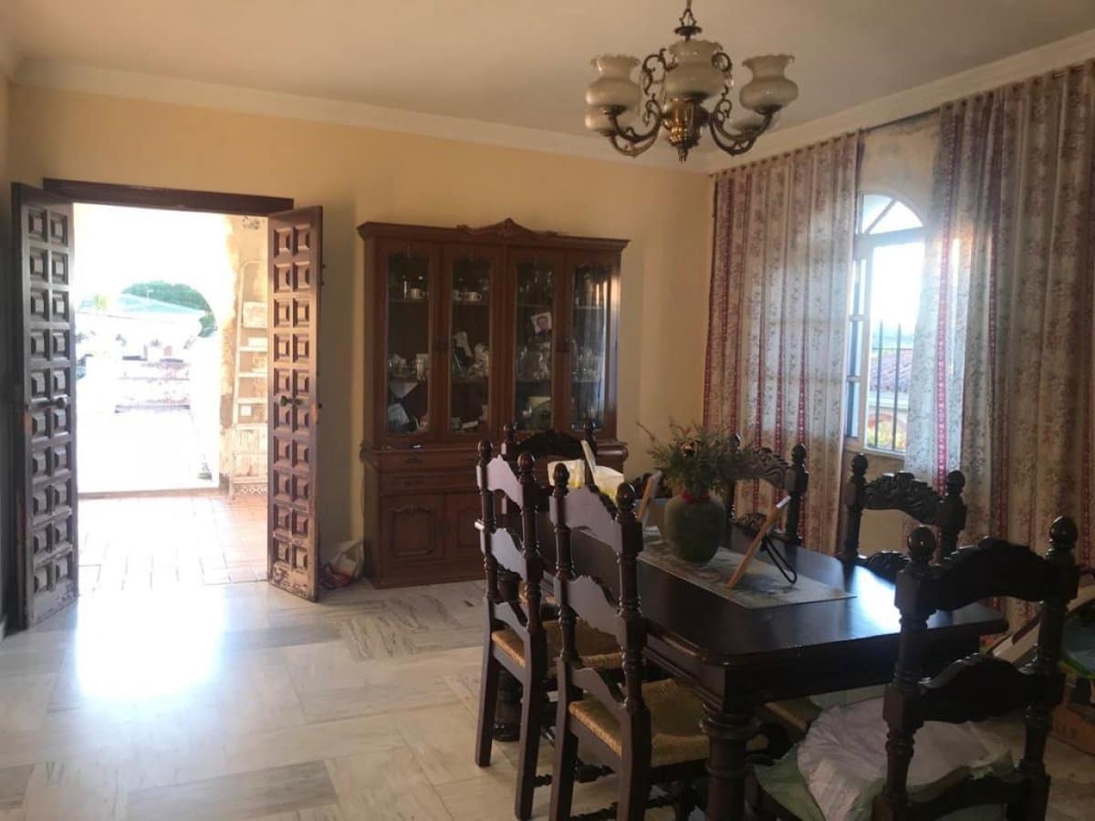 6 soveværelse Villa til salg i Arcos de la Frontera med swimmingpool garage - € 450.000 (Ref: 4925470)