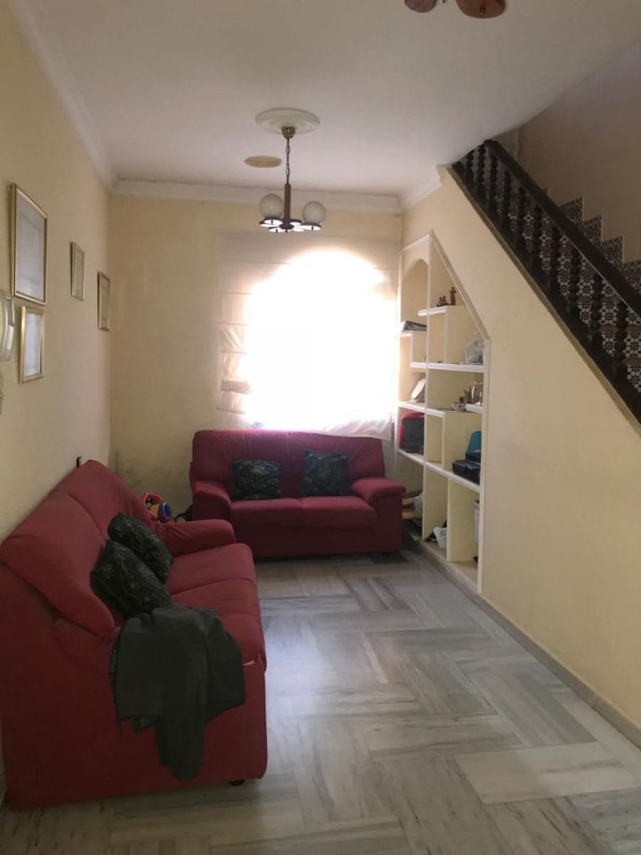 6 bedroom Villa for sale in Arcos de la Frontera with pool garage - € 450,000 (Ref: 4925470)
