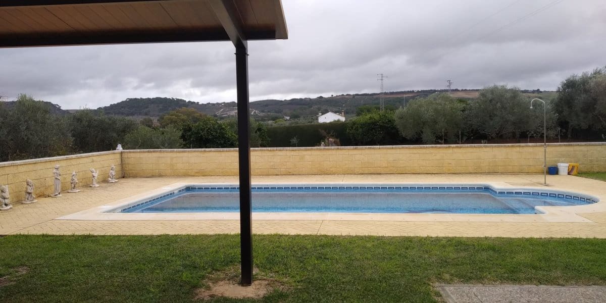 2 soverom Finca/Herregård til salgs i Arcos de la Frontera med svømmebasseng - € 225 000 (Ref: 4987654)