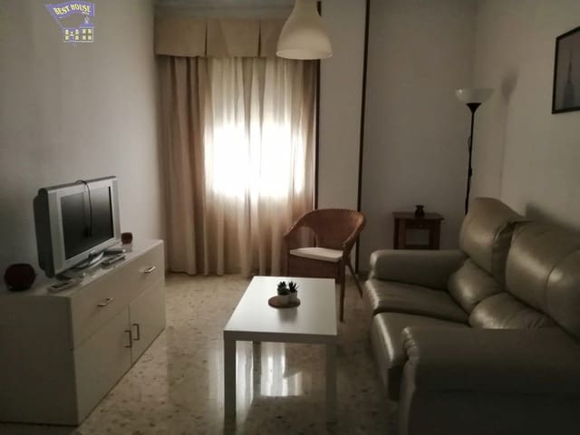 3 bedroom Flat for rent in Arcos de la Frontera with garage - € 400 (Ref: 5423974)