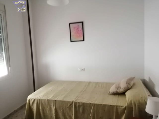 3 bedroom Flat for rent in Arcos de la Frontera with garage - € 400 (Ref: 5423974)