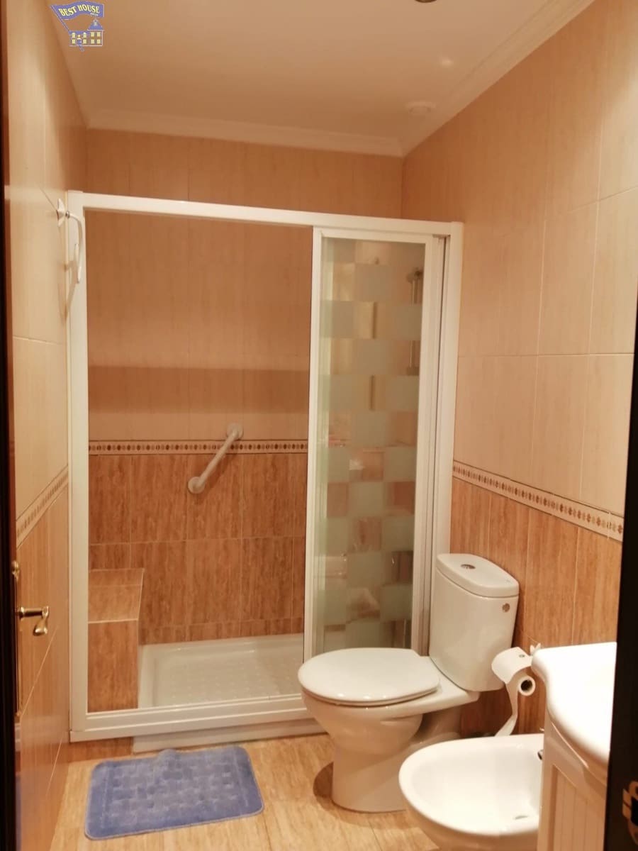 3 bedroom Flat for rent in Arcos de la Frontera with garage - € 400 (Ref: 5423974)