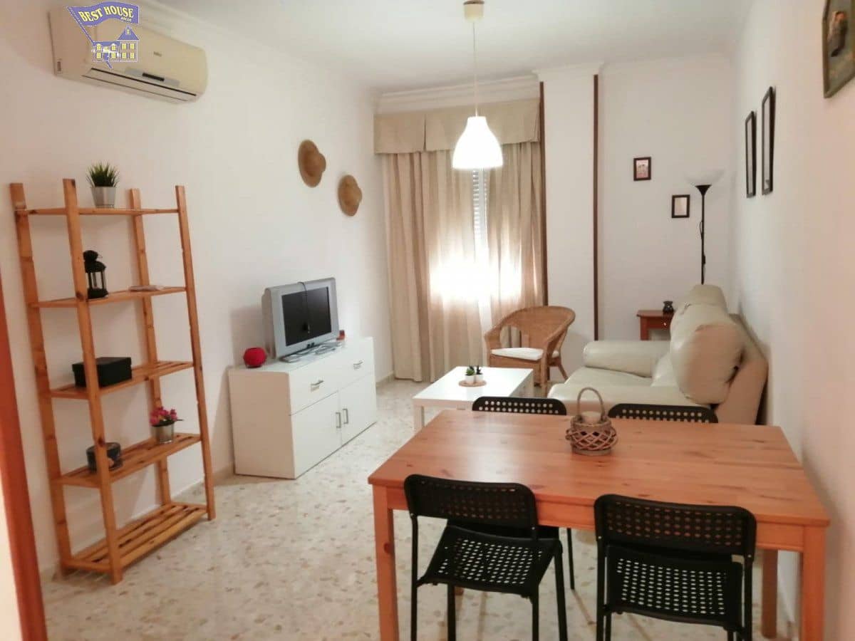 3 bedroom Flat for rent in Arcos de la Frontera with garage - € 400 (Ref: 5423974)