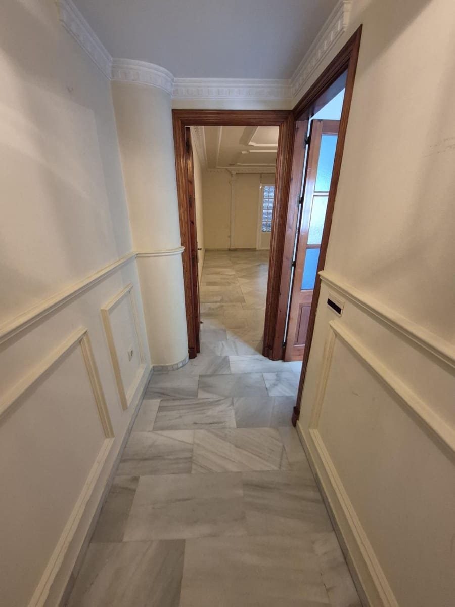 4 slaapkamer Flat te koop in Arcos de la Frontera - € 100.000 (Ref: 6194051)