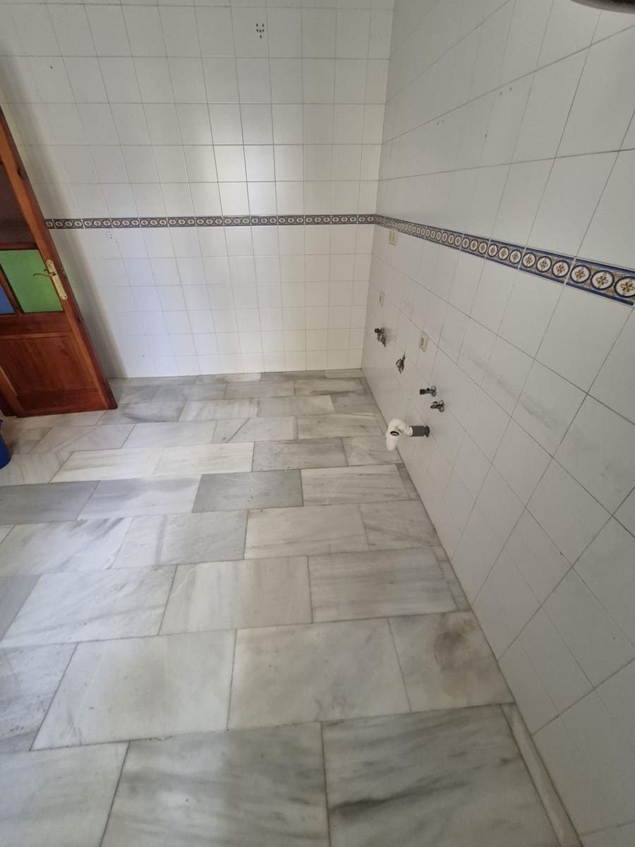 4 slaapkamer Flat te koop in Arcos de la Frontera - € 100.000 (Ref: 6194051)