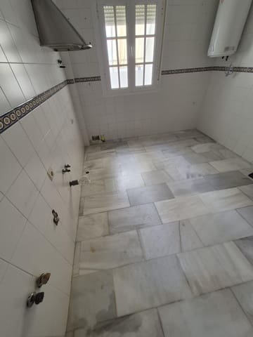 4 soveværelse Lejlighed til salg i Arcos de la Frontera - € 100.000 (Ref: 6194051)