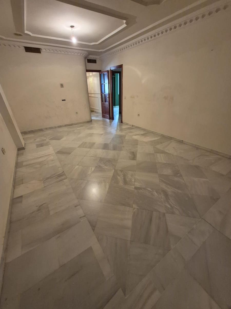 4 slaapkamer Flat te koop in Arcos de la Frontera - € 100.000 (Ref: 6194051)