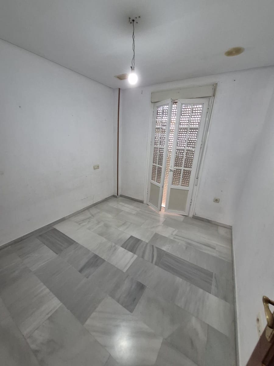 4 slaapkamer Flat te koop in Arcos de la Frontera - € 100.000 (Ref: 6194051)