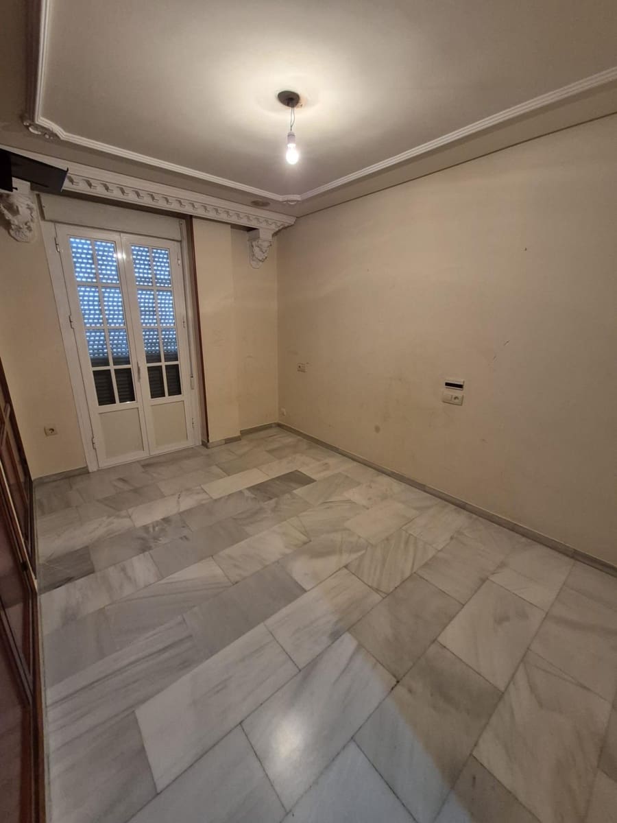 4 slaapkamer Flat te koop in Arcos de la Frontera - € 100.000 (Ref: 6194051)