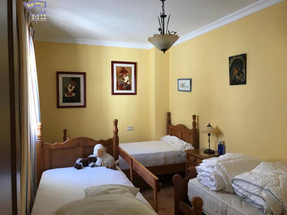 5 soveværelse Villa til salg i Arcos de la Frontera - € 285.000 (Ref: 6194067)