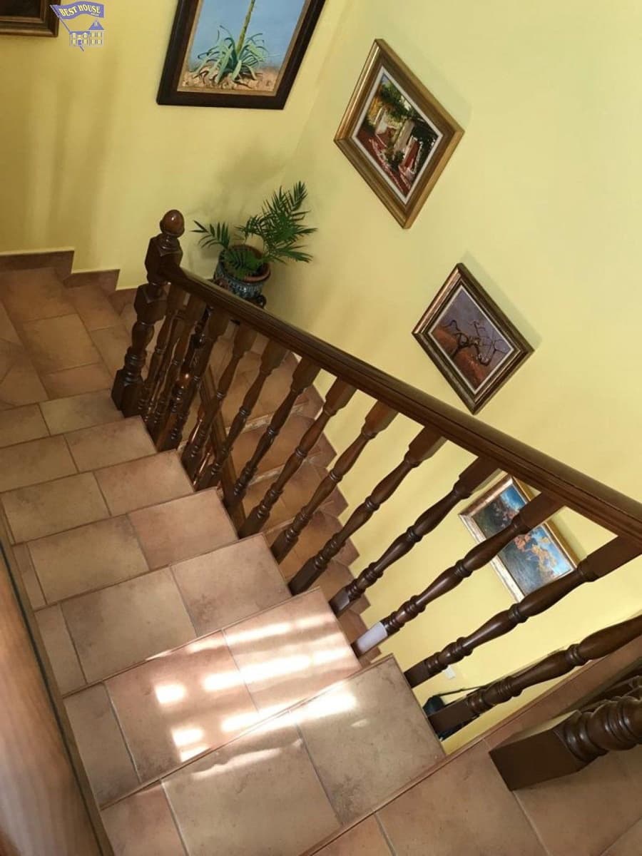 5 bedroom Villa for sale in Arcos de la Frontera - € 285,000 (Ref: 6194067)