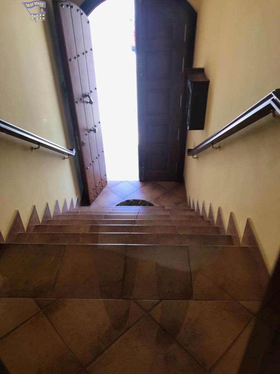 5 bedroom Villa for sale in Arcos de la Frontera - € 285,000 (Ref: 6194067)
