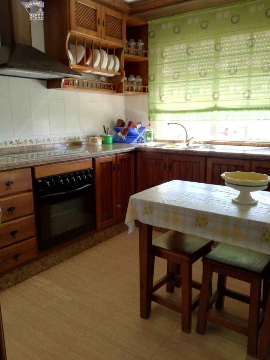 2 bedroom Flat for sale in Arcos de la Frontera - € 77,000 (Ref: 6194075)
