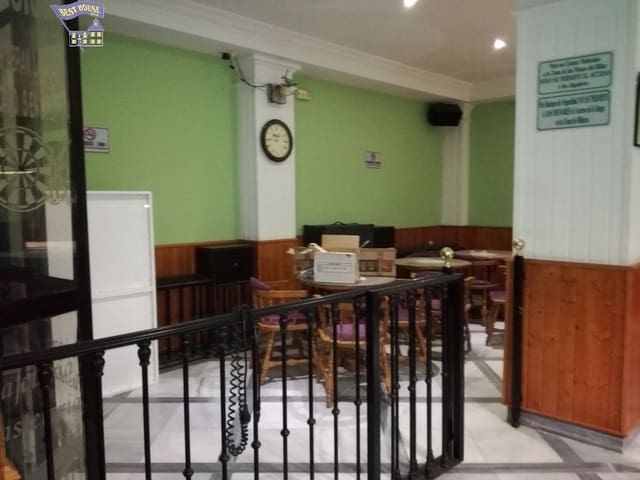 Commerciale in vendita in Arcos de la Frontera - 300.000 € (Rif: 6194089)