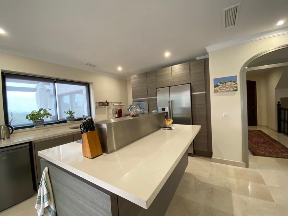 6 bedroom Villa for sale in Arcos de la Frontera with pool garage - € 795,000 (Ref: 6194154)