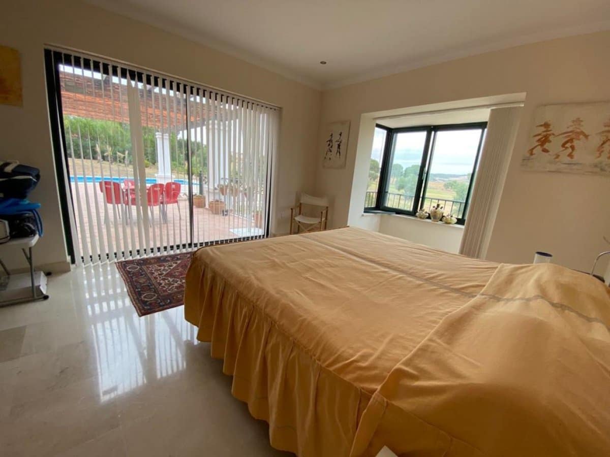 6 bedroom Villa for sale in Arcos de la Frontera with pool garage - € 795,000 (Ref: 6194154)