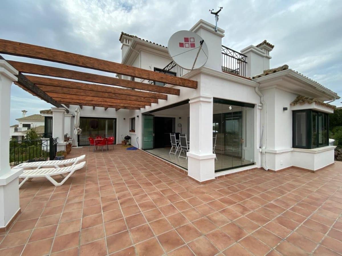 6 bedroom Villa for sale in Arcos de la Frontera with pool garage - € 795,000 (Ref: 6194154)