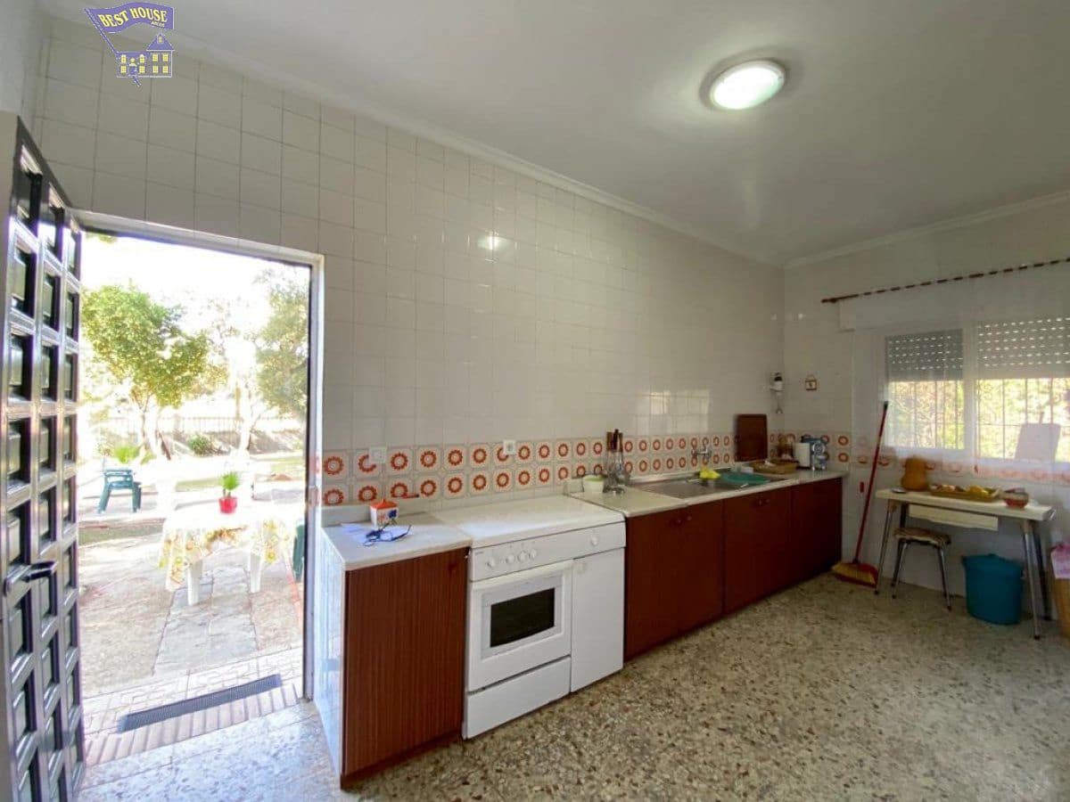 3 bedroom Finca/Country House for sale in Arcos de la Frontera with pool - € 270,000 (Ref: 6194160)