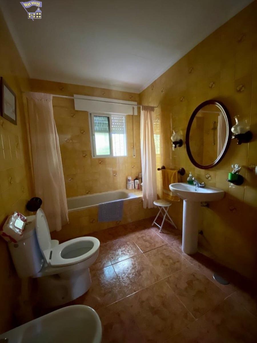 3 bedroom Finca/Country House for sale in Arcos de la Frontera with pool - € 270,000 (Ref: 6194160)