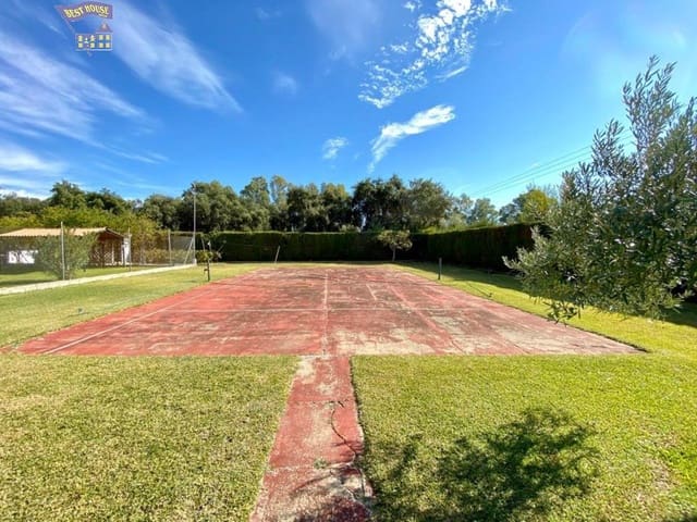 3 bedroom Finca/Country House for sale in Arcos de la Frontera with pool - € 270,000 (Ref: 6194160)