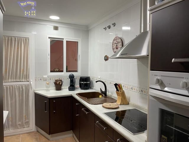 4 quarto Apartamento para venda em Arcos de la Frontera - 130 000 € (Ref: 7403541)
