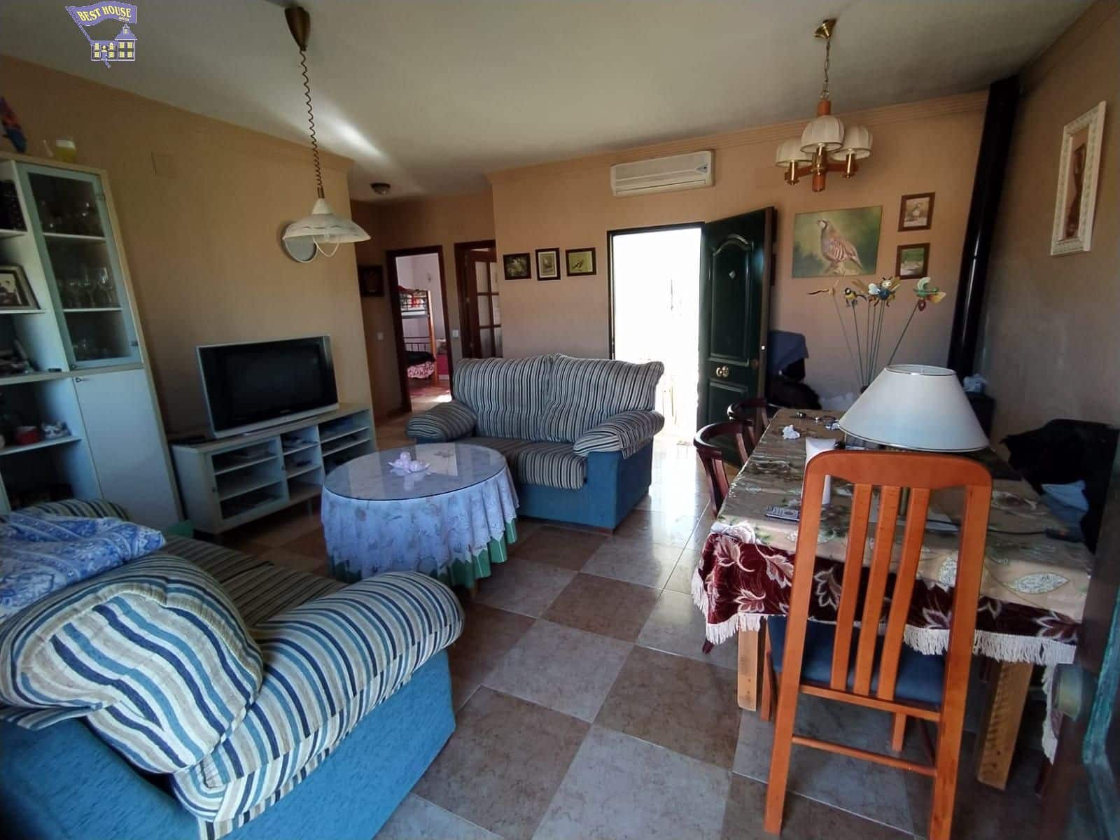 2 bedroom Villa for sale in Arcos de la Frontera with pool € 125,000